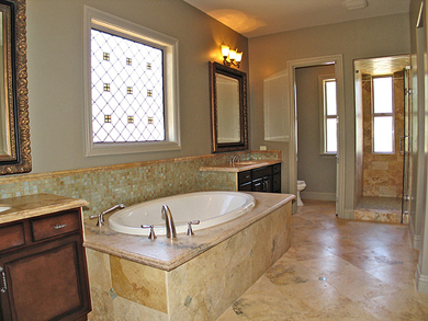 What a beautiful bathroom.